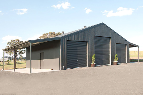 Gable roof shed with three roller doors and open lean-tos on both sides